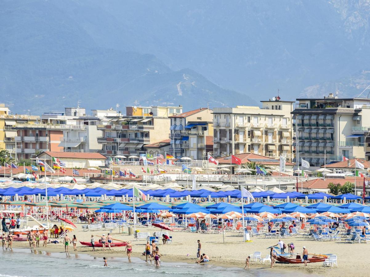 Hotel Stella D'Italia Viareggio Esterno foto