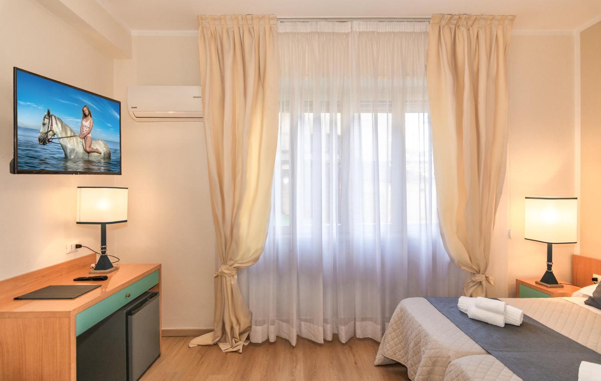 Hotel Stella D'Italia Viareggio Esterno foto