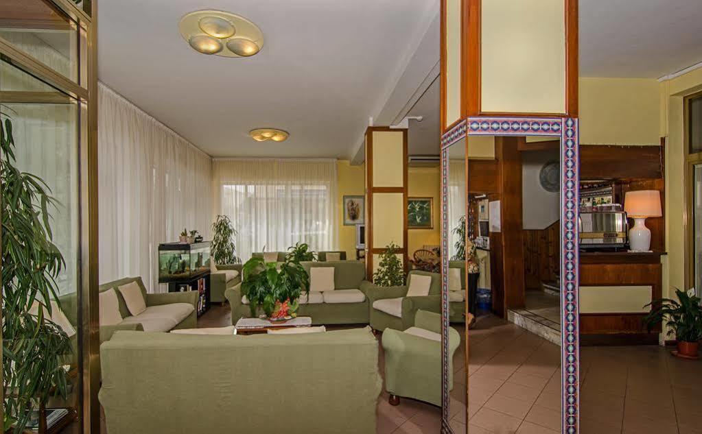 Hotel Stella D'Italia Viareggio Esterno foto