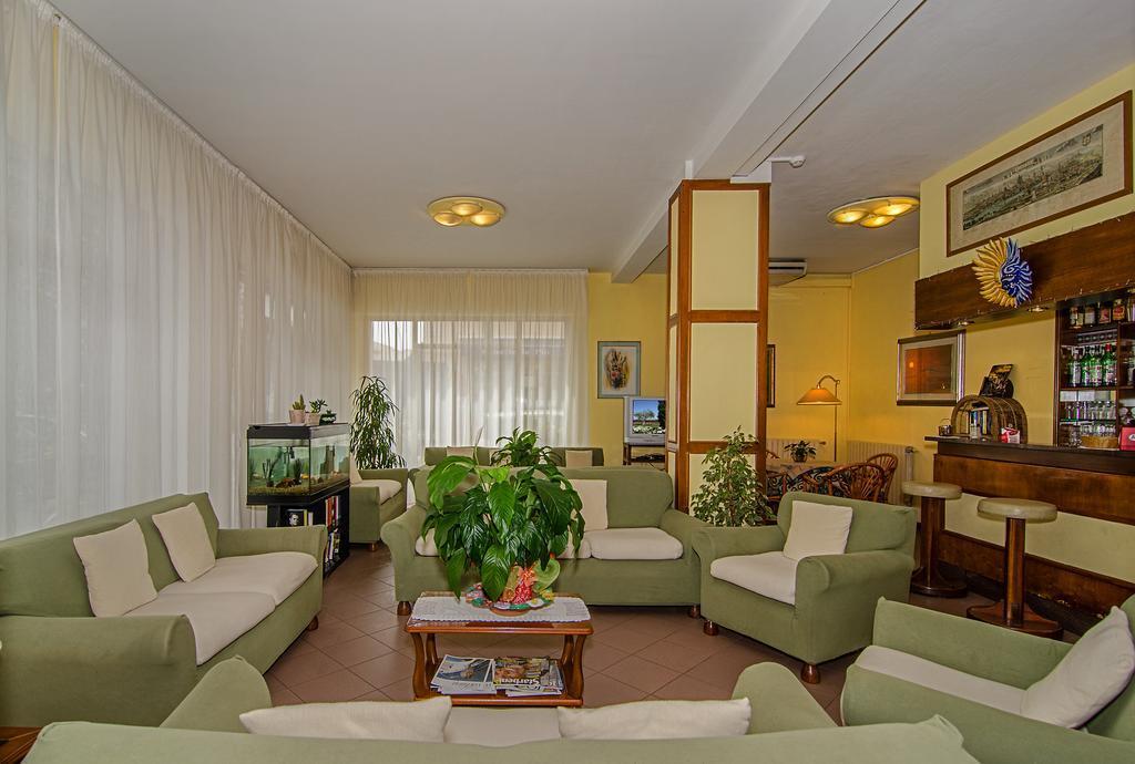 Hotel Stella D'Italia Viareggio Esterno foto